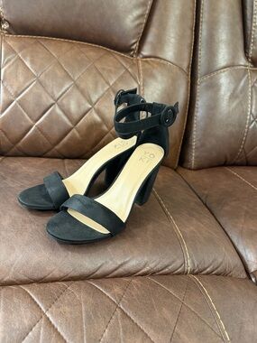 Yoki Black Block Open Toe Ankle-Strap Heels